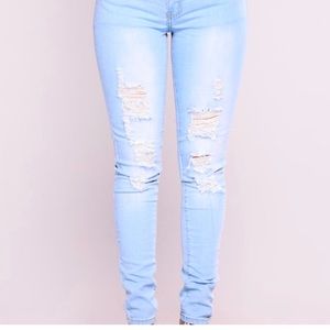 Light blue skinny jeans for he /she 👖
